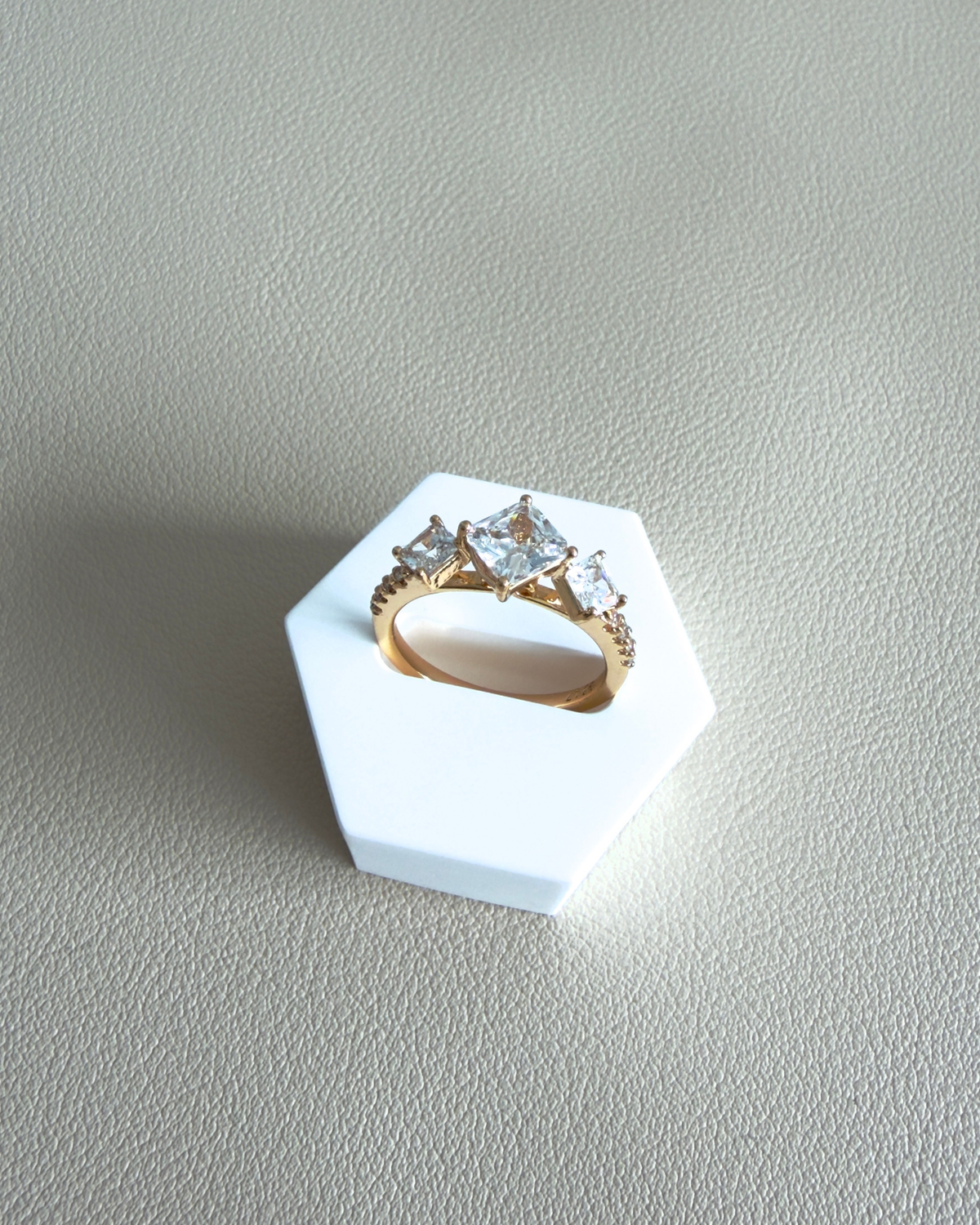 Anillo Noa