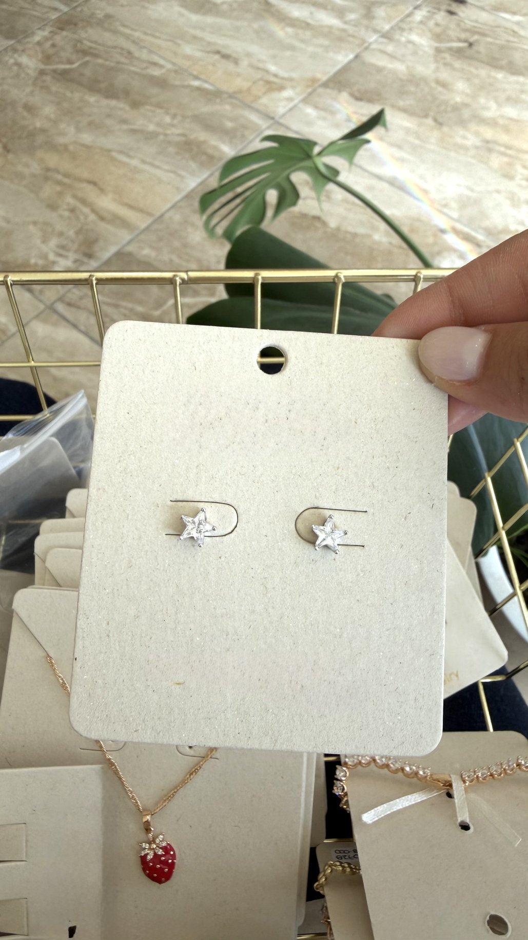 ARETES SILVER STAR