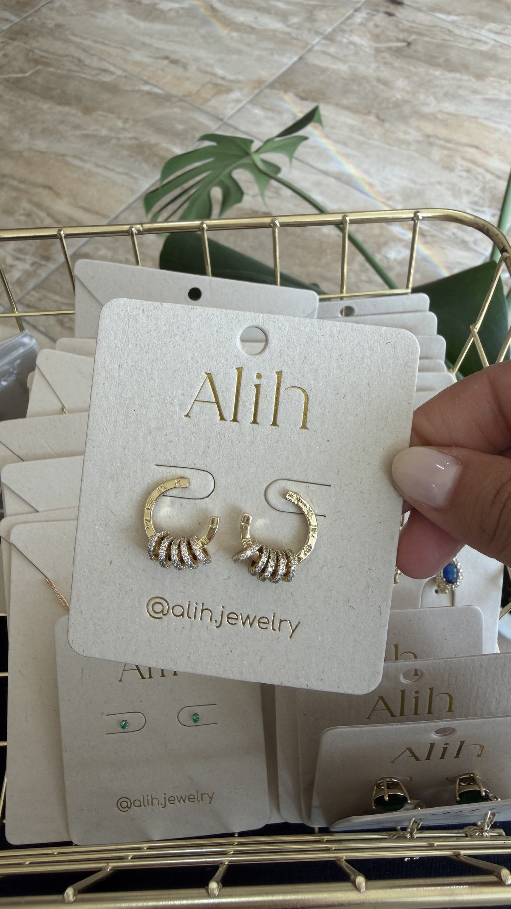 ARETES PERGAMINO