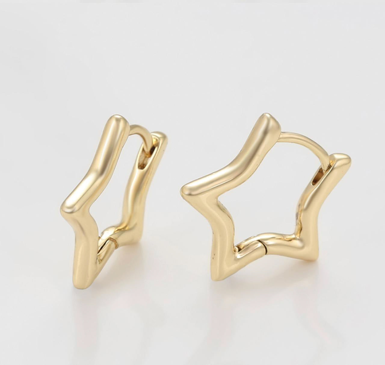ARETES ESTRELLA