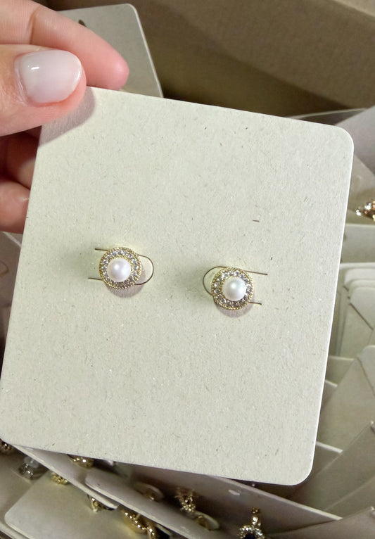 ARETES SILKA